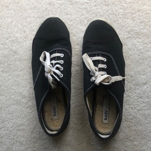 Black Keds